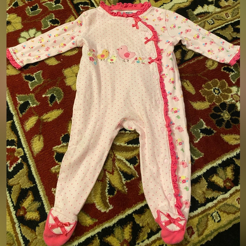 Kirkland 9m Baby Girl Footed Pajamas